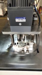 Forte demande Bonne qualité Perforatrice de porte minimaliste pour profilés en aluminium - Product Image 5