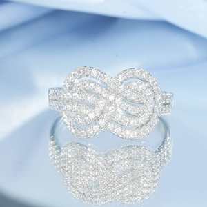 แหวนทองแข็งสำหรับผู้หญิงขายส่ง10K 14K 18K พร้อม VVS Moissanite - Product Image 1