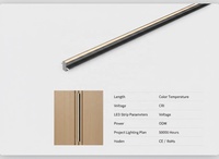 Solution d'éclairage LED murale minimaliste pour la décoration intérieure des chambres d'hôtel avec source lumineuse cachée YB3004-42
