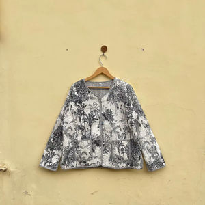 Chaqueta Acolchada de Algodón Vintage Hecha a Mano para Mujer, Abrigo Boho, Kimono con Ribete a Rayas, Nuevo Estilo, Chaqueta de Invierno, Regalo Perfecto para Ella - Product Image 1