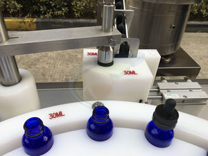 CHENGXIANG Machine de remplissage et de capsulage de teinture de champignons 30ml Machine de remplissage et de capsulage de teinture monobloc - Product Image 5