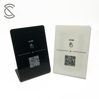 Bedruckter Acryl-Hochfrequenz-NFC-Lese-/Schreib-Displayständer für Restaurants mit Google-Bewertungen und QR-Code