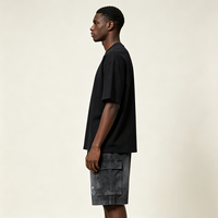 Shorts cargo Bermuda Kornit DTG avec motif graphique Tiny Wing Gothic Tag Splash, poches cargo double face, coupe ample, style workwear