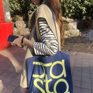 Bolso de Lona con Bloques de Color y Letras Estilo Coreano, Primavera 2026, Bolso de Hombro Casual de Gran Capacidad para Mujer, Bolso de Compras Moderno - Product Image 1