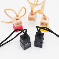 Vente en gros mini flacon diffuseur de parfum liquide suspendu flacon diffuseur de parfum de voiture flacon diffuseur de parfum frais pour voiture