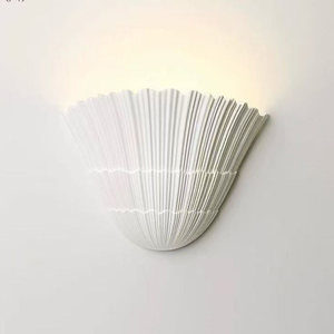 Lampe murale européenne en forme de coquillage, en plâtre blanc, à montage en surface, lumière décorative pour les escaliers et les couloirs - Product Image 1