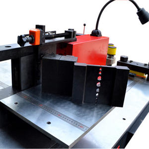 Máquina Automática Integrada CNC para Procesamiento de Barras Colectoras, Equipo Hidráulico CNC de Corte y Doblado para Estampado de Cobre - Product Image 2