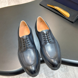 Chaussures habillées formelles pour hommes, style italien, en cuir pleine fleur, fabriquées à la main, à enfiler, type Derby - Product Image 1