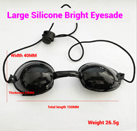 Lunettes de protection pour patients en esthétique avec monture en silicone et verres résistants aux produits chimiques pour les traitements au laser IPL et les lits de bronzage