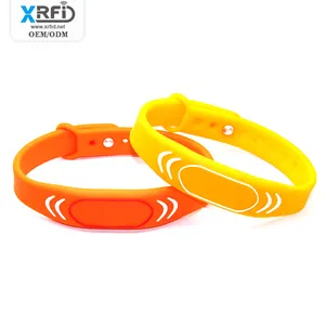 High Quality Rfid 13.56mhz Wristband Uhf Rfid Silicone Wristband Smart Rfid Card Wristband