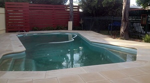 Dalles de bordure de <span class=keywords><strong>piscine</strong></span> en <span class=keywords><strong>travertin</strong></span> poli beige naturel BOTON STONE pour extérieur - Product Image 4