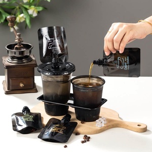 Bolsas de Líquido Transparentes Negras con Boquilla, para Bebidas Frías, Envases Desechables para Café Concentrado de 50 ml - Product Image 1