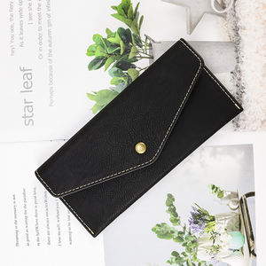 อุปกรณ์แกะสลักเลเซอร์แบบคลาสสิก <span class=keywords><strong>กระเป๋า</strong></span>สตางค์หนังเทีย<span class=keywords><strong>ม</strong></span>แบบบาง สั่งทำโลโก้ได้ พร้อ<span class=keywords><strong>ม</strong></span>ตัวล็อคแบบกด - Product Image 4