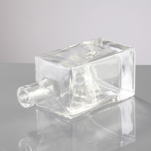 <strong>Top</strong> <strong>Selling</strong> Unique Clear 350ml 500ml 750ml 1L 2L Luxurious Shaped Glass Wine Tequila Water Bottle - Product Image 6