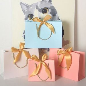 Sacs de courses en papier kraft classiques durables et personnalisés Imaiwill de luxe avec poignées en ruban et logo imprimé UV pour les anciens étudiants/les diplômés/la famille - Product Image 2