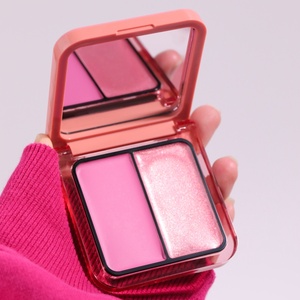 Nuova Palette 2 in 1 per Blush e Illuminante, Crema per il Viso, Finitura Opaca e Luminosa, Lunga Durata - Product Image 3
