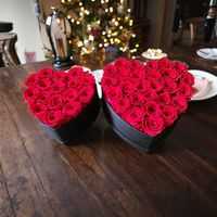 Ewiger Blumen umarmung eimer mit konservierten Rosen für Weihnachten Ostern Chinesisches Neujahr-Fabrik preis Geschenk idee