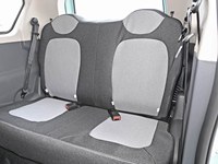 Nouvelle Voiture Électrique Chinoise Populaire MINI Yuanbao Version Intelligente et Mignonne LHD/RHD pour les Trajets Urbains