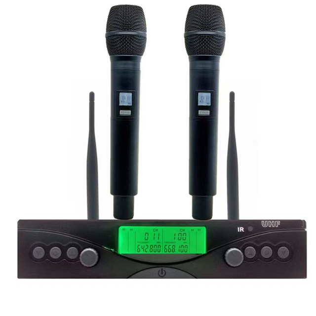 470X Dual Channels Outdoor Handheld Ktv Karaoke Microphone Wireless