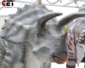 Costume de Triceratops pour adulte, personnalisable, léger et de qualité supérieure, prix <span class=keywords><strong>d</strong></span>'usine, pour centres commerciaux intérieurs, dinosaures du <span class=keywords><strong>Jurassic</strong></span> Park - Product Image 3