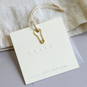 Etiquetas de Papel Recubierto para Joyería, Estilo Moderno, Precio al por Mayor, para Etiquetas Impresas, Etiquetas Colgantes para Embalaje de Regalos - Product Image 1