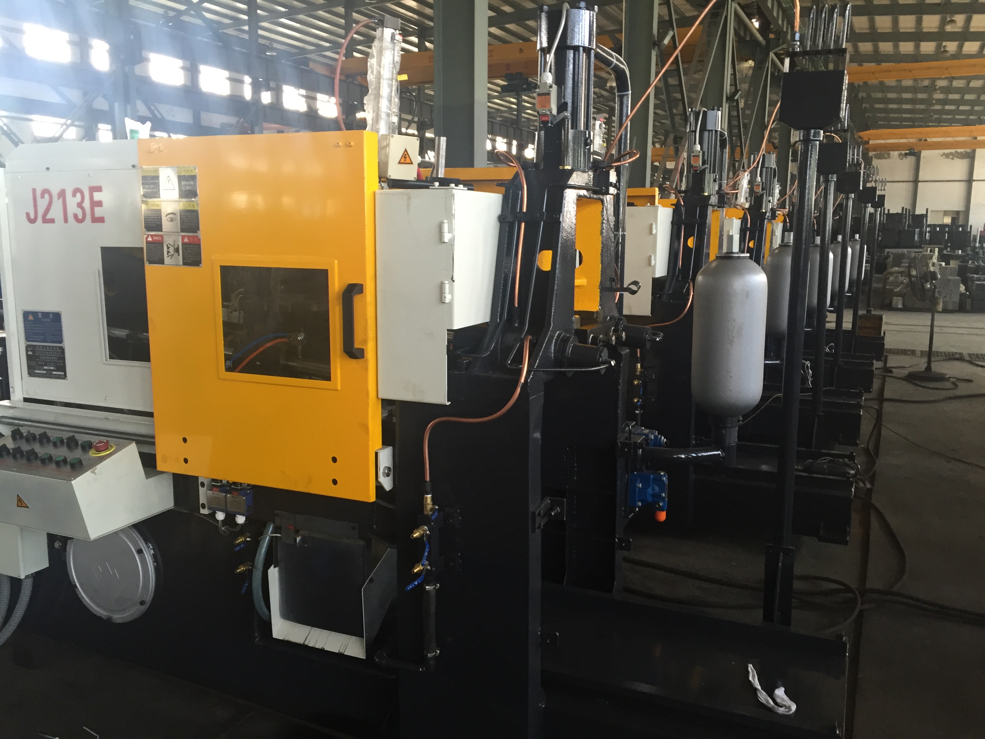 海辰锌合金金属奖章热室压铸机