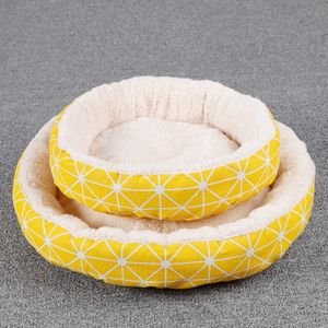 Lit rond d'hiver en laine d'agneau pour chiens - Product Image 1