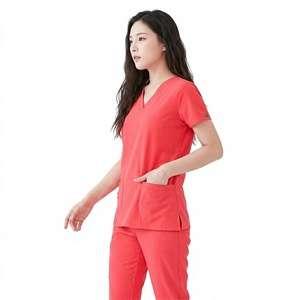 เสื้อสครับแพทย์คอวี แขนสั้น สีแดงคอรัล สำหรับพยาบาล ชุดยูนิฟอร์มโรงพยาบาล มีกระเป๋าหน้า - Product Image 4
