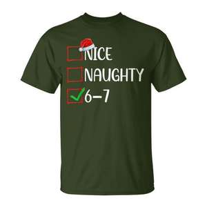 T-shirt de Noël « Nice Naughty 6-7 » avec motif de chapeau du Père Noël – Idéal pour les fêtes - Product Image 1