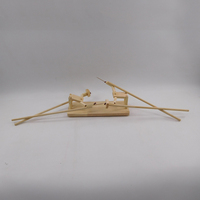 Marionetas de esgrima de madera hechas a mano Juego de batalla de robot de madera para 2 jugadores