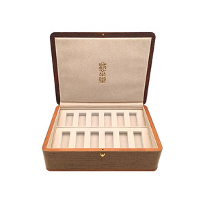 Caja de Madera Rectangular de Madera de Caucho 30x22x8.4cm Hecha a Mano para Regalo, Artesanía, Embalaje Personalizado - Product Image 2