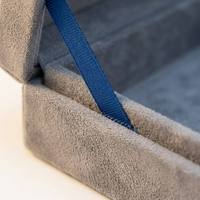 Boîte d'emballage en ruban de velours de qualité supérieure, personnalisée en gros, pour produits électroniques, boîte de style livre magnétique de luxe avec ruban en soie