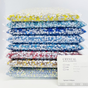 Vestido de diamantes de imitación de uñas con reverso plano de transferencia personalizada al por mayor con estilo de motivo de cristales Hotfix para ropa y zapatos-Material de vidrio - Product Image 1