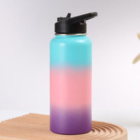 Bouteilles d'eau de 32oz avec logo personnalisé Bouteille d'eau isolée en acier inoxydable à double paroi avec flacon à infuseur de fruits
