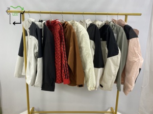 Chaquetas <span class=keywords><strong>de</strong></span> <span class=keywords><strong>Segunda</strong></span> <span class=keywords><strong>Mano</strong></span> al por Mayor, Pacas Mixtas, Impermeables y Cortavientos, <span class=keywords><strong>Trajes</strong></span> <span class=keywords><strong>de</strong></span> Montañismo <span class=keywords><strong>de</strong></span> Nailon para <span class=keywords><strong>Hombre</strong></span>, Abrigos, Ropa Usada - Product Image 4