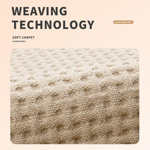 Alfombra de Baño Rectangular de Felpa Beige Absorbente Antideslizante de Secado Rápido con Diseño Minimalista - Product Image 5