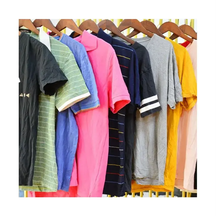 हॉट सेलिंग सस्ते पॉलिएस्टर और कपास सामग्री के वयस्क इस्तेमाल कपड़े पुरुषों 100 किलो की पैकिंग में कम टी-शर्ट
