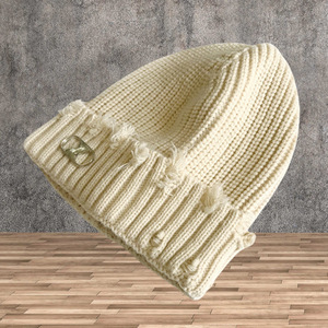 Gorro de punto de invierno a la moda para adultos, gorro frío desgastado versátil, gorro con puños de <span class=keywords><strong>Metal</strong></span> Vintage - Product Image 1