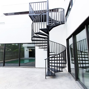 Escaleras en Espiral de Diseño Arquitectónico Exclusivo de Alta Gama, Pulimentadas y Hechas a Medida - Product Image 4