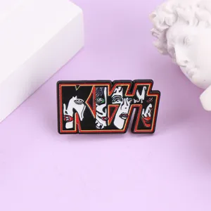 Spille in metallo smaltato Shmik della rock <span class=keywords><strong>band</strong></span> <span class=keywords><strong>KISS</strong></span>, accessori per zaini e abbigliamento, gioielli all'ingrosso, regalo per i fan della musica - Product Image 2