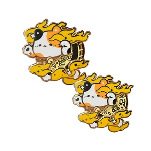 تصميم دبوس معدني مطلي بالمينا لشخصية الوحش ذو العين الواحدة وحرساته من الأنمي - Product Image 2