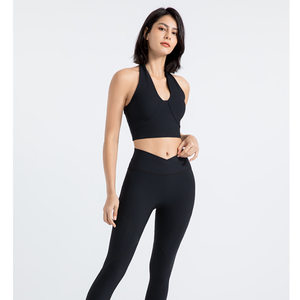 Débardeur de sport côtelé pour femme, col halter, décolleté plongeant en V, extensible, séchage rapide, avec coussinets amovibles, pour fitness et yoga, sans manches, coupe courte - Product Image 3