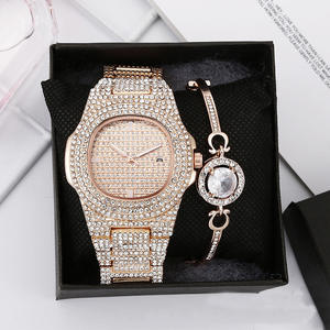 <span class=keywords><strong>Bracelet</strong></span> Hip-Hop + Coffret Iced-Out avec Strass Chaîne Cubaine Miami <span class=keywords><strong>Montre</strong></span> Homme Nacrée Cadeau Horloge Abordable - Product Image 4