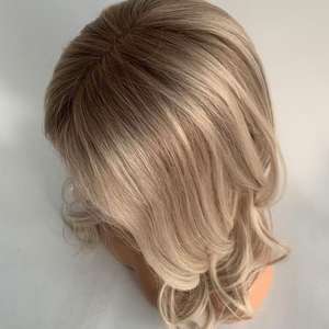 Prêt à expédier perruque de base en soie de couleur <span class=keywords><strong>blond</strong></span> <span class=keywords><strong>cendré</strong></span> bonnet en silicone perruque médicale alopécie perte de cheveux perruques médicales cheveux vierges européens - Product Image 1