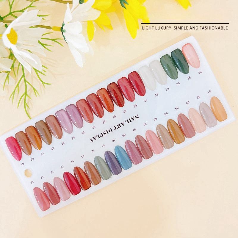 36 couleurs (avec des bouts d'ongle)