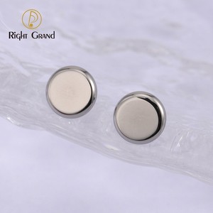 Серьги-гвоздики для пирсинга, 16 г - Product Image 2