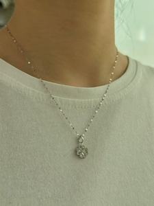 จี้รูปหัวใจและใบโคลเวอร์สี่แฉกประดับเพชรธรรมชาติ 0.15 กะรัต ทองคำ 18K ยี่ห้อซินฟลาย - Product Image 5