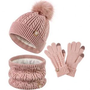 Ensembles d'hiver pour enfants : Bonnets tricotés à pompon avec écharpe et gants pour garçons et filles - Vente en gros - Product Image 1