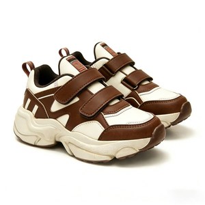 รองเท้าเด็กขายส่ง สำหรับเด็กอายุ 7-12 ปี รองเท้าเด็กผู้หญิง พื้นหนา PU แบบหนา รองเท้าเดินแบบ unisex สายรัดหัวเข็มขัด กันลื่น - Product Image 1