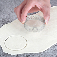 Edelstahl-Tortenring in Verschiedenen Formen: Rund, Herz, Oval, Dreieck - Gebäckformen für Französische Desserts, Mousse-Kuchen und Obstkuchen